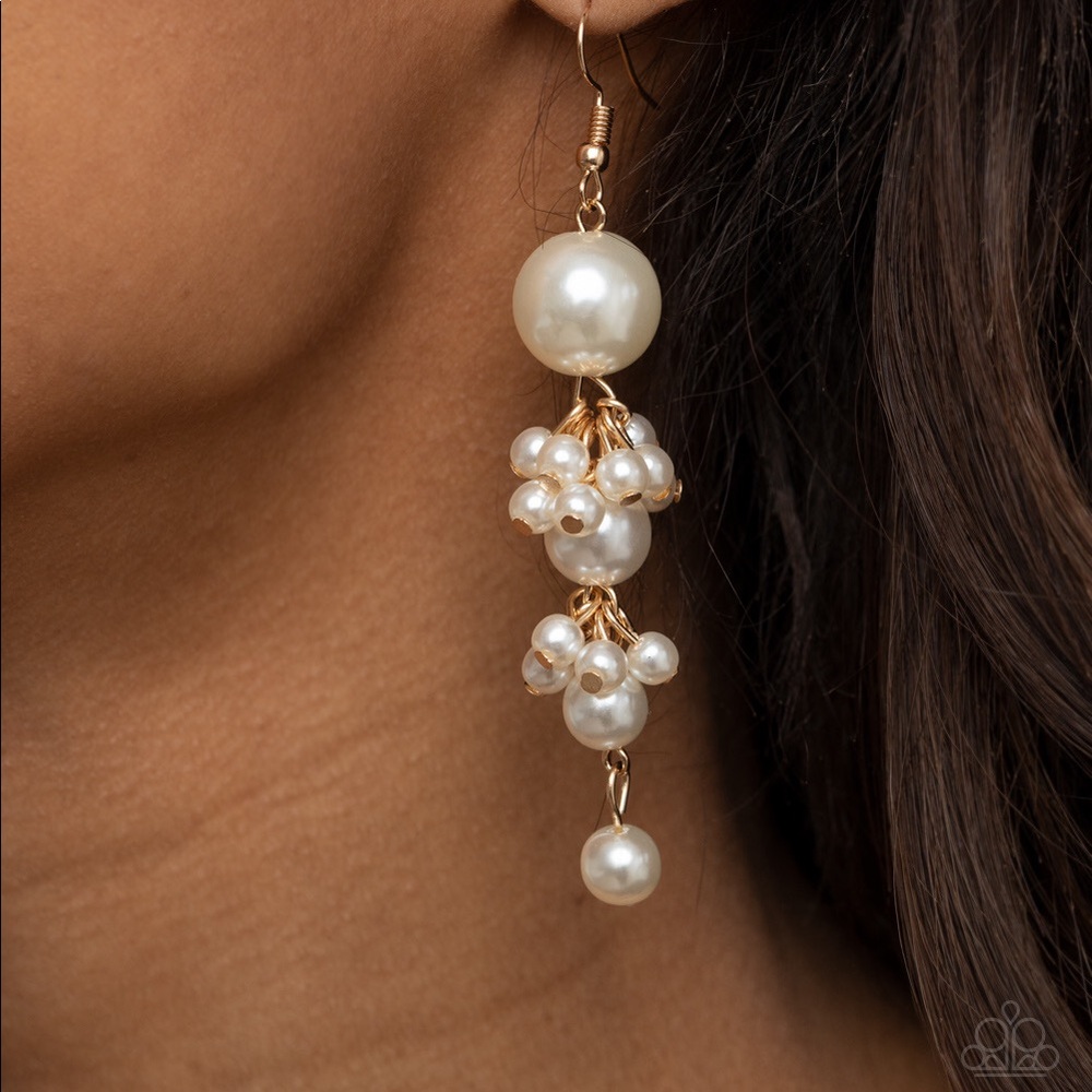 Paparazzi earrings